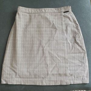 Grey Plaid skirt